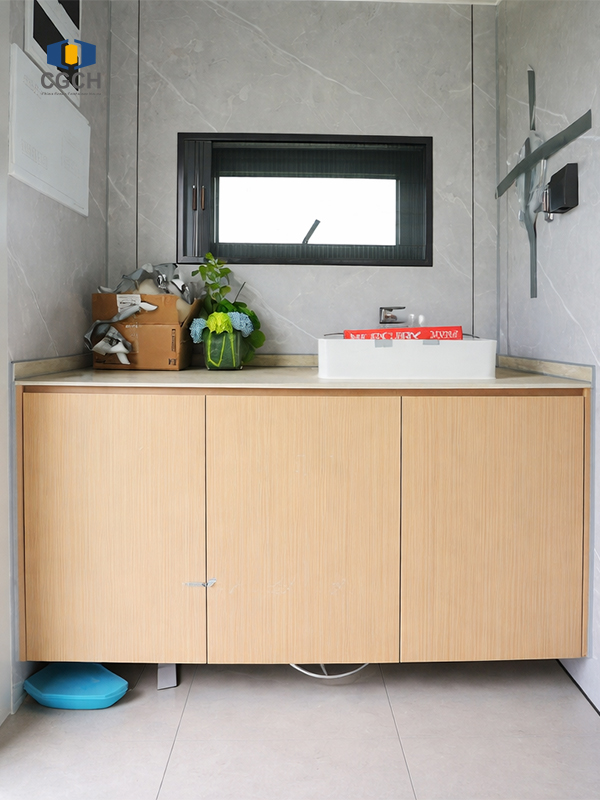 A7-CGCH space capsule house-interior details1