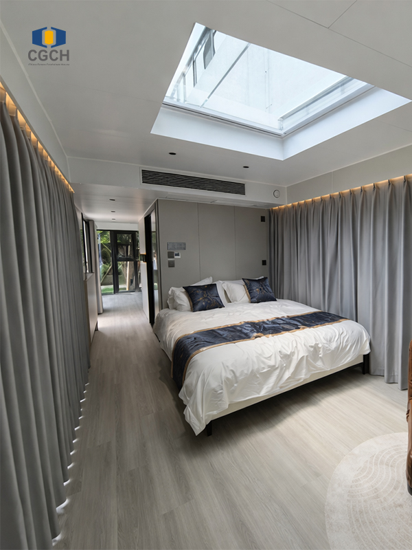 K7-CGCH space capsule house-interior details1