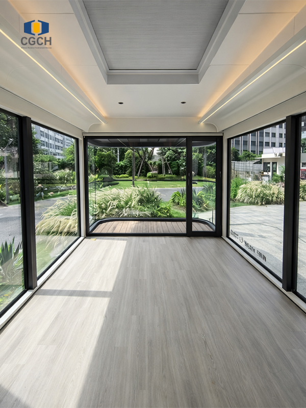 R5-CGCH space capsule house-interior details2