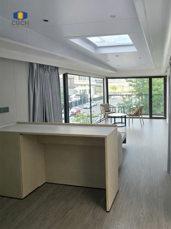 R7-CGCH space capsule house-interior details1